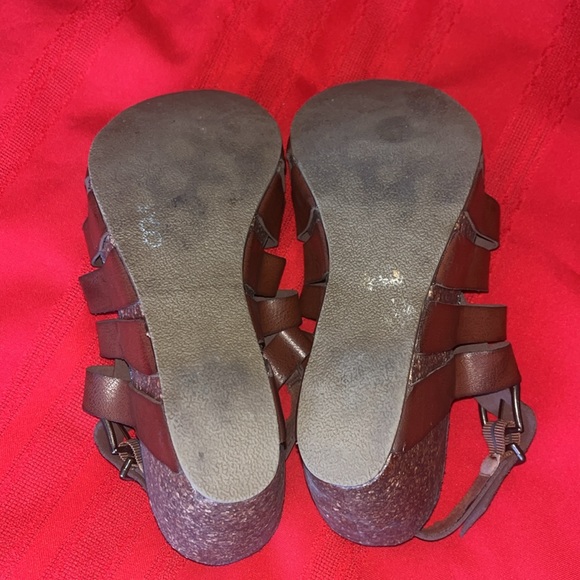 Brown Strappy Platform Wedges - Picture 6 of 12